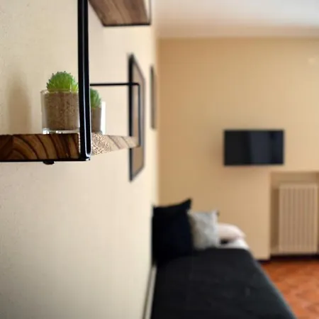 Guest house Le Di Sonia Del Corso Civ 25 Quadrupla Con Bagno Privato 3*