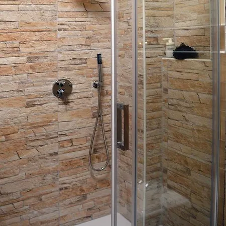 Guest house Le Di Sonia Del Corso Civ 25 Quadrupla Con Bagno Privato